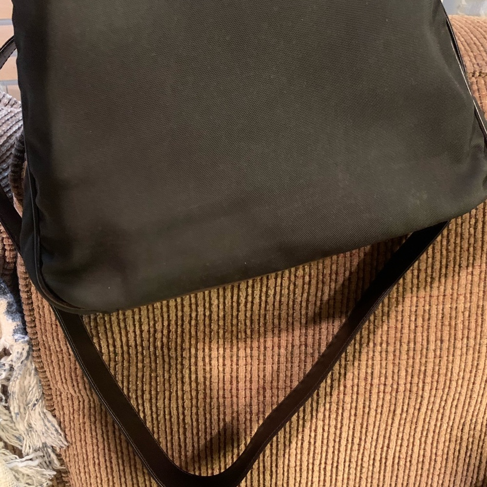 Authentic Gucci Bamboo 2way nylon shoulder bag - Picture 4 of 14